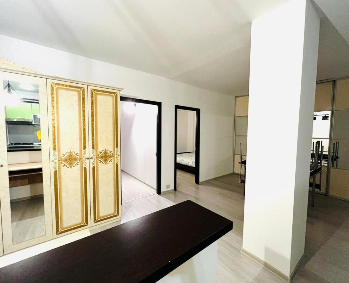 Confortmodern Flat3 Rooms Bacau Luaran gambar